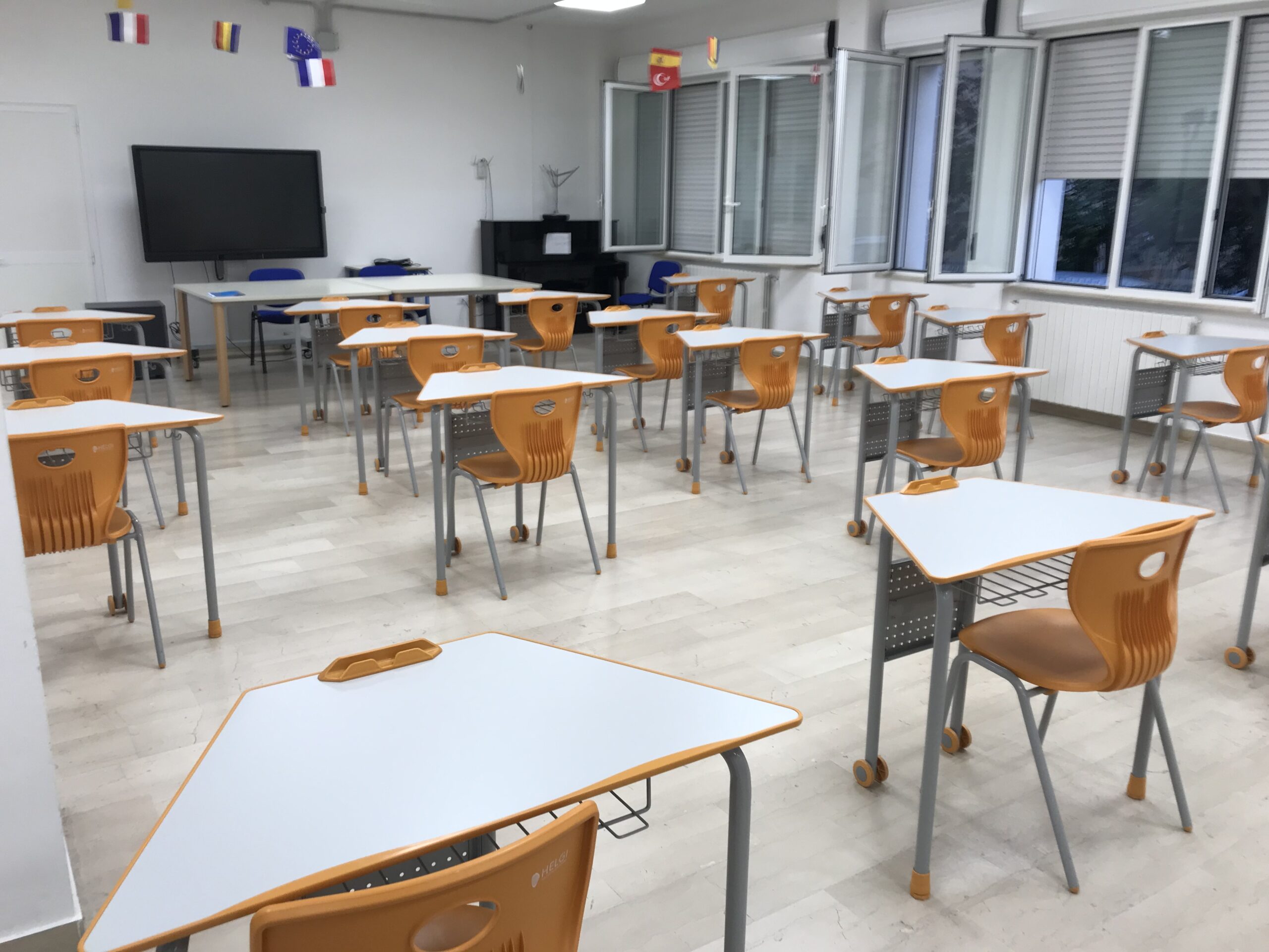 Aula 3.0 con Arredi moderni Riconfigurabili